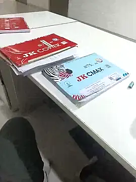 hotboy43339 online show from September 2025 09:48:01 PM