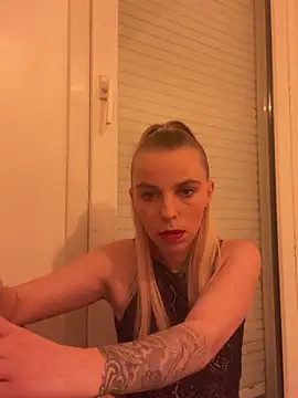 BrumeLove online show from April 2026 07:30:02 PM