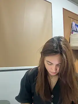 LanySylvia online show from October 2025 03:14:01 PM