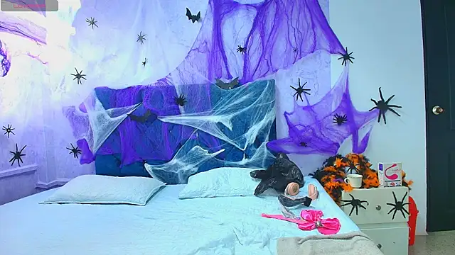 Snapshot of shantala_nastasiia chatting on October 2025 12:39:01 PM shantala nastasiia online show from October 2025 12:39:01 PM