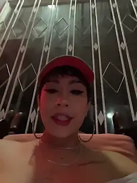 ZahaRose online show from November 2025 03:34:01 AM