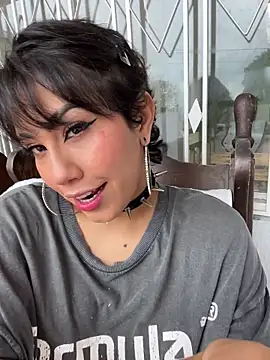 ZahaRose online show from December 2025 08:16:02 PM