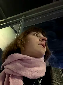 Only April online show from October 2025 05:48:02 PM