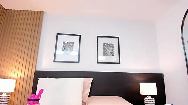 catalina jolie online show from October 2025 03:54:02 PM