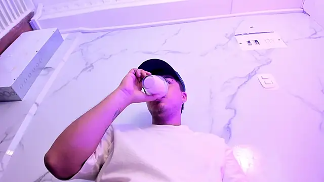 juanmechanic  online show from December 2025 06:30:02 AM