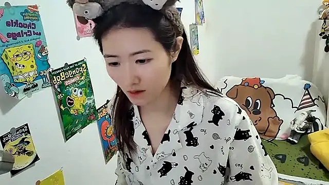 Snapshot of Moonlight-23 chatting on September 2025 02:32:01 PM Moonlight-23 online show from September 2025 02:32:01 PM