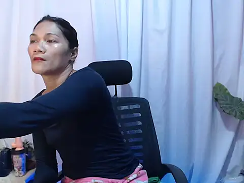 hot gold69 online show from May 2026 12:11:02 PM