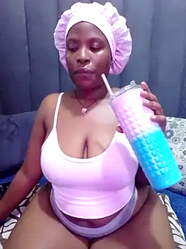 MrsMxx25 online show from October 2025 11:28:02 PM