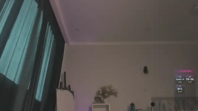 devaivy online show from October 2025 10:13:01 AM