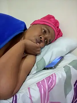 Ebonyboobsmilk online show from September 2025 06:31:02 PM