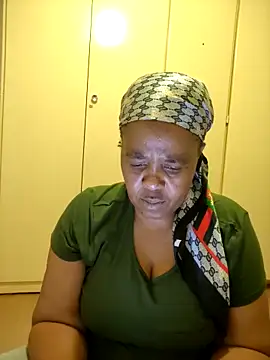 Ebonyboobsmilk online show from October 2025 04:27:02 PM