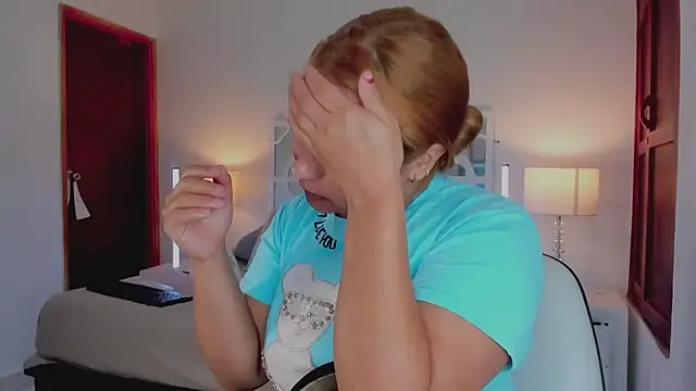 Snapshot of MikaelaStone chatting on January 2026 11:58:02 AM MikaelaStone online show from January 2026 11:58:02 AM