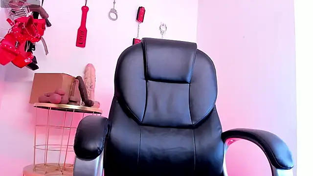 miss skarleth  online show from October 2025 11:54:02 AM