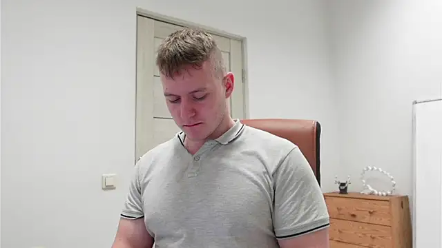 Snapshot of Richard_Dullas chatting on June 2026 07:58:02 PM Richard Dullas online show from June 2026 07:58:02 PM
