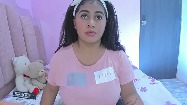 AndreaSweet2 online show from September 2025 08:31:01 PM