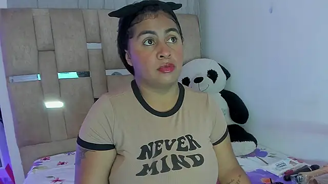 AndreaSweet2 online show from December 2025 07:45:02 PM