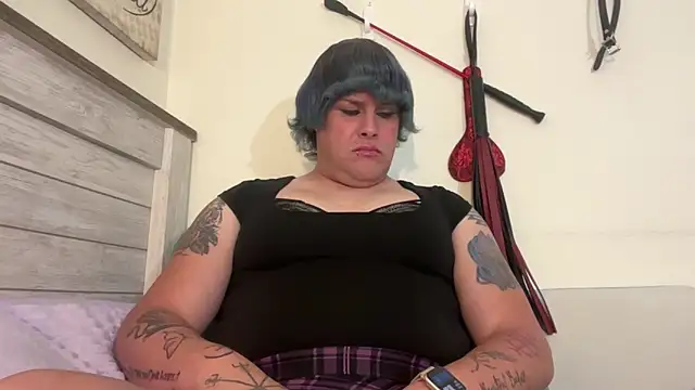 Julietserenity online show from November 2025 06:01:01 AM