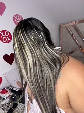 ashley-swift- online show from February 2026 08:46:02 AM