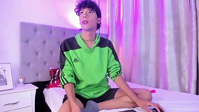 d3rke 666 online show from September 2025 05:20:01 AM