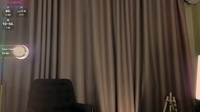 HoneyBroownie online show from April 2026 09:39:01 PM