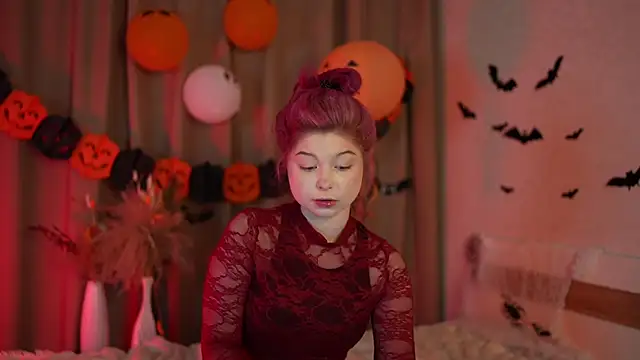 Stella Vanila online show from October 2025 11:29:02 PM