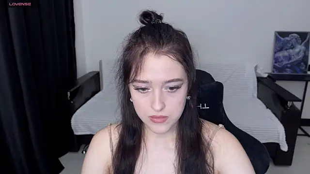 Snapshot of Sunshine_J chatting on October 2025 01:42:02 PM Sunshine J online show from October 2025 01:42:02 PM