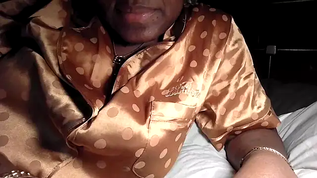 Snapshot of Curvy_AfricanQuinn chatting on March 2026 10:27:01 PM Curvy AfricanQuinn online show from March 2026 10:27:01 PM