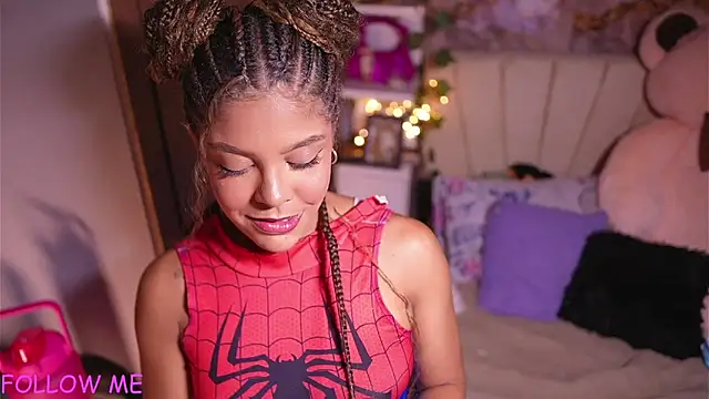 hannachris- online show from April 2026 02:27:01 AM