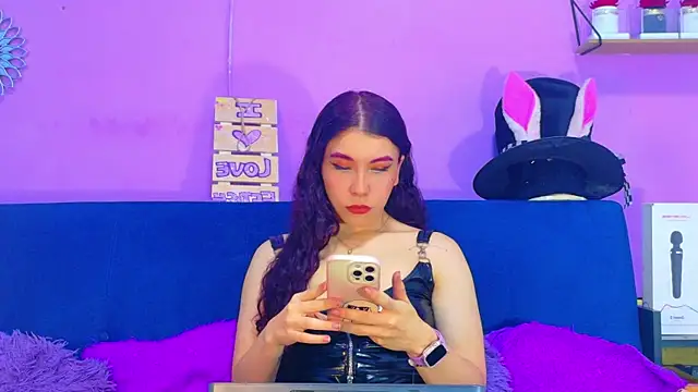 CristalRose online show from April 2026 05:48:02 PM