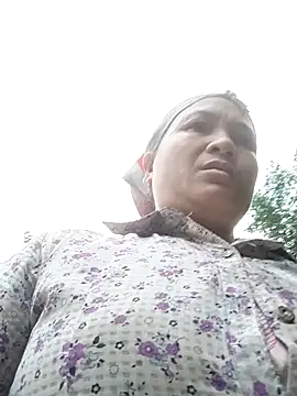 Love-Mama33 online show from November 2025 12:44:01 AM