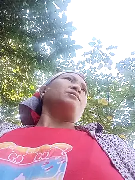 Love-Mama33 online show from November 2025 02:56:01 AM