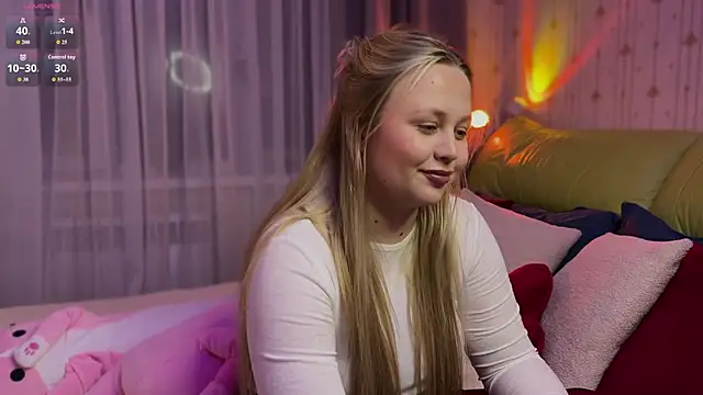 Snapshot of Estella_Elwood chatting on March 2026 07:53:01 PM Estella Elwood online show from March 2026 07:53:01 PM