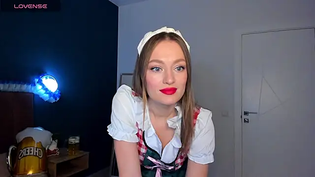 EvelynPoole online show from September 2025 01:31:02 AM