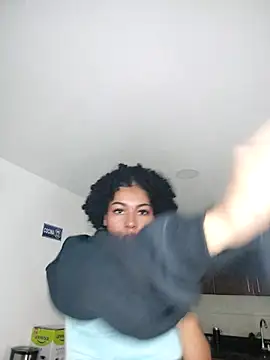 delaylacruz online show from October 2025 12:04:01 PM