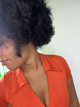 delaylacruz online show from November 2025 09:18:01 PM