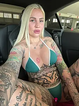 CoraDiamond online show from March 2026 01:07:02 PM