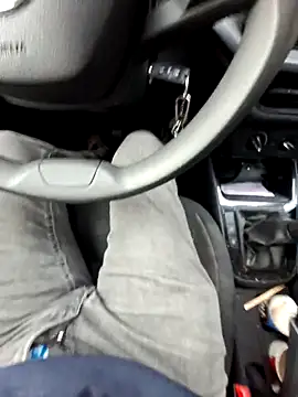 Snapshot of Yoaannn chatting on February 2026 08:01:02 AM Yoaannn online show from February 2026 08:01:02 AM