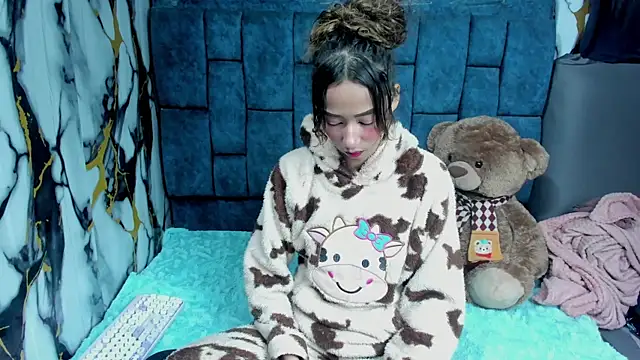 ValentinaKlean online show from June 2026 01:11:02 AM