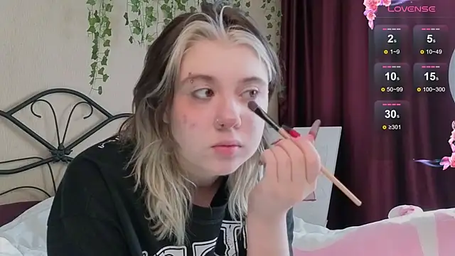 IrisSoCute online show from September 2025 04:23:01 AM