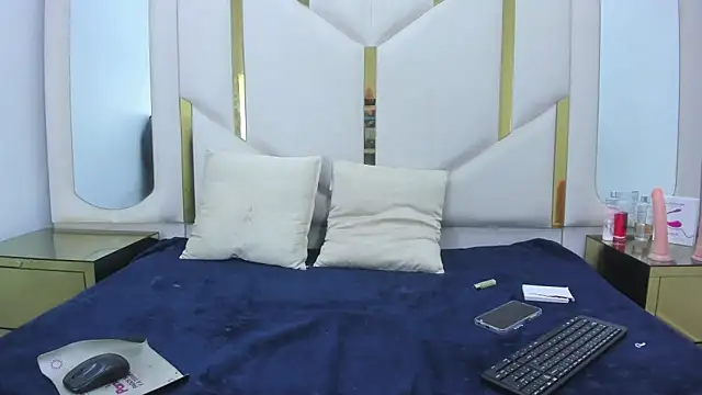 GabrielBrowm online show from November 2025 09:02:02 PM