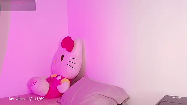 Snapshot of dulceangel__ chatting on September 2025 02:11:02 AM dulceangel online show from September 2025 02:11:02 AM