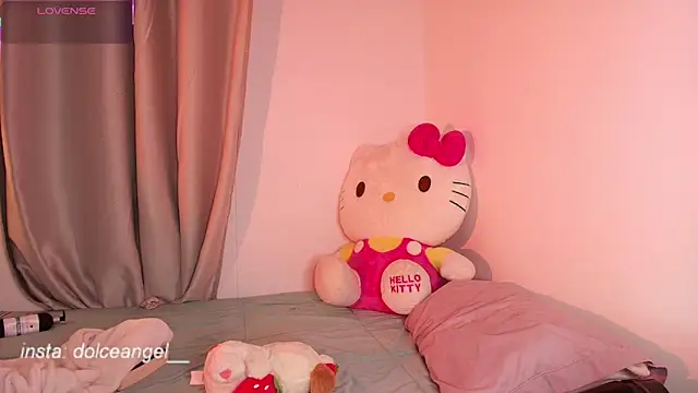 Snapshot of dulceangel__ chatting on October 2025 02:40:02 AM dulceangel online show from October 2025 02:40:02 AM