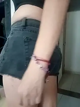 tany90 online show from October 2025 07:33:02 PM