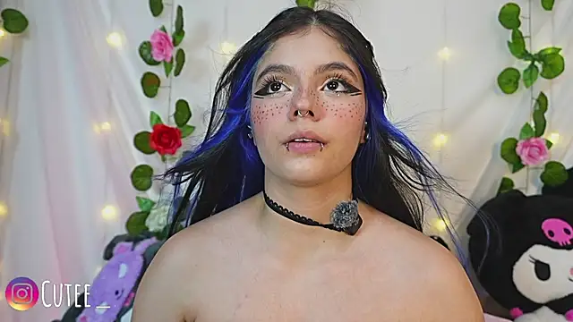 Snapshot of cutee_andrea chatting on May 2026 04:20:01 AM cutee andrea online show from May 2026 04:20:01 AM