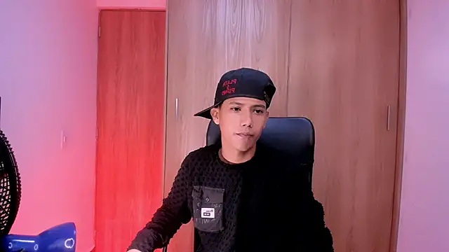 Toy boy777 online show from February 2026 10:23:02 AM