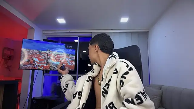 Toy boy777 online show from February 2026 02:43:01 AM