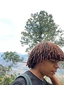 Alexis Spicter online show from September 2025 05:58:01 PM