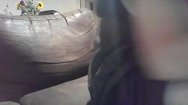 davv28 online show from September 2025 04:50:01 AM