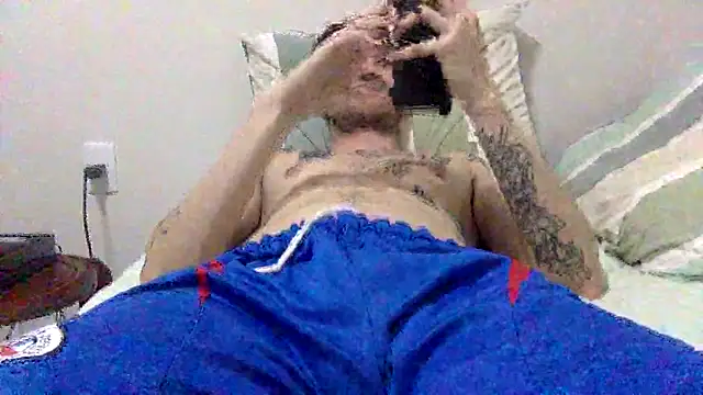 Fubinha online show from October 2025 01:27:02 AM