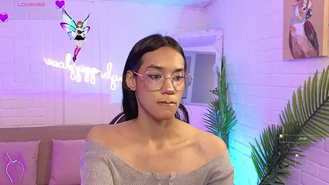 artemiss tay online show from November 2025 07:04:02 PM